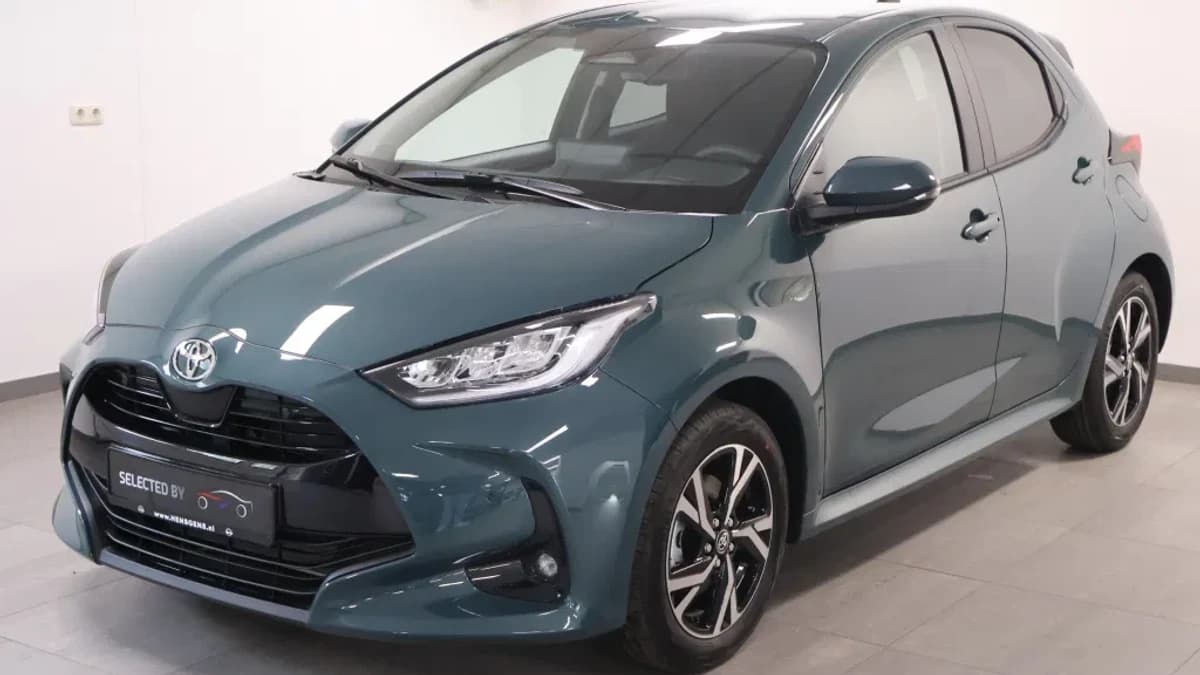 Toyota Yaris 1.5 Hybride 115 Dynamic met Comfort Pack | €3.000 — foto 1