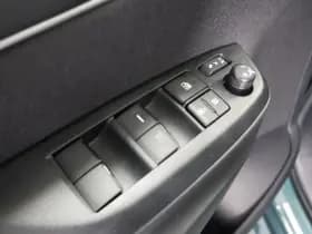 Toyota Yaris 1.5 Hybride 115 Dynamic met Comfort Pack | €3.000 thumbnail 15