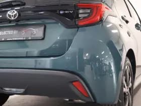 Toyota Yaris 1.5 Hybride 115 Dynamic met Comfort Pack | €3.000 thumbnail 33