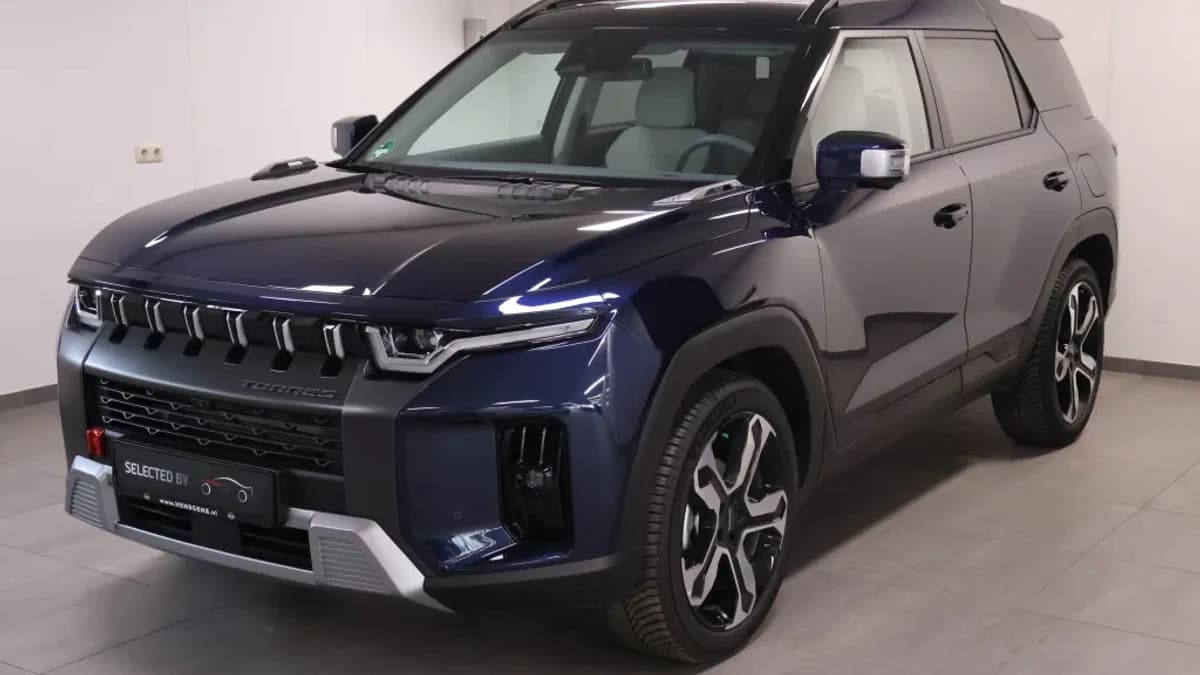 KGM Torres 1.5T-GDI Titanium plus | Hybrid | Trekhaak | All-Weather Banden — foto 1