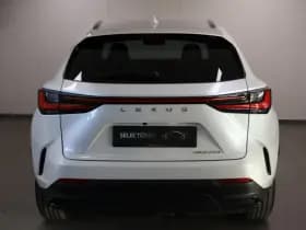 Lexus NX 450h+ AWD Luxury Line | Explorer Pack thumbnail 4