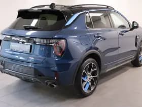 Lynk & Co 01 thumbnail 3