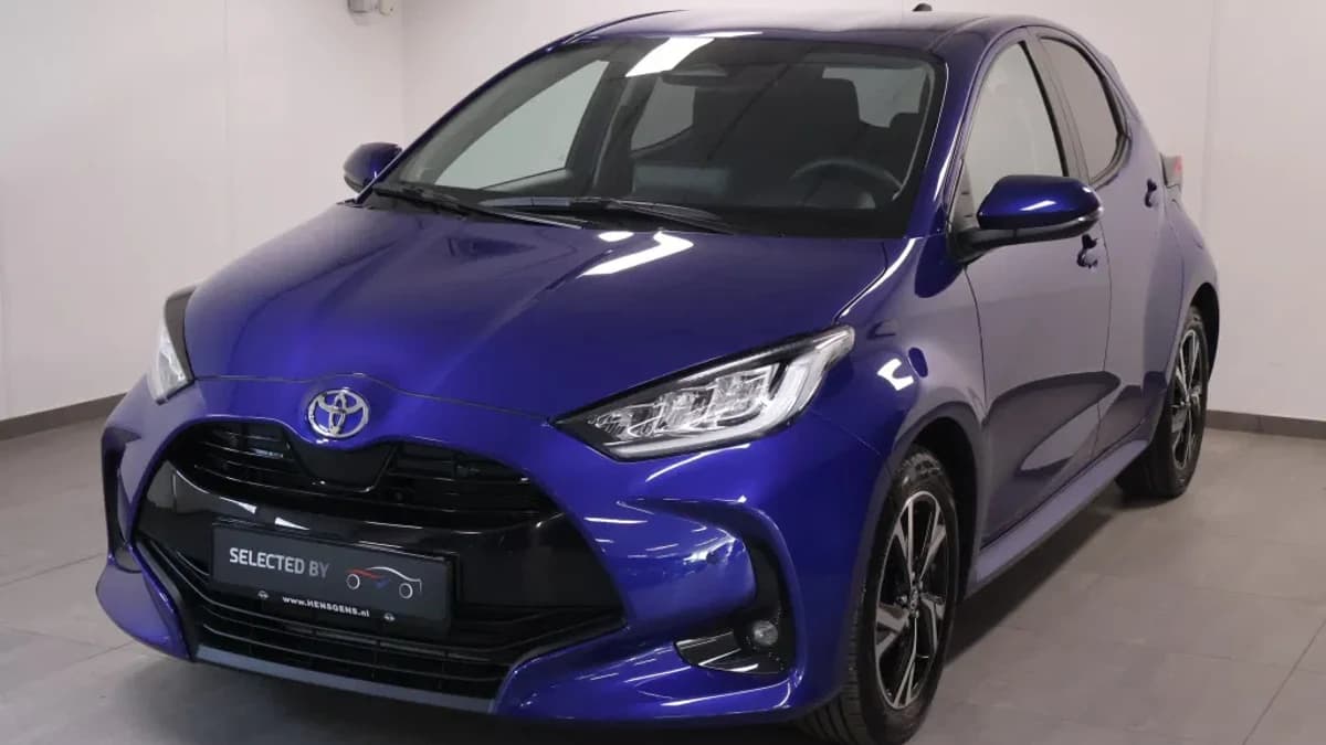 Toyota Yaris 1.5 Hybride 115 Dynamic met Comfort Pack | €3.000 — foto 1