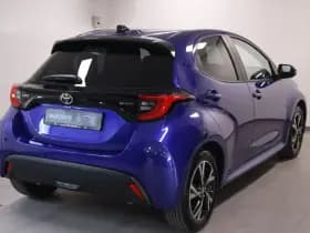 Toyota Yaris 1.5 Hybride 115 Dynamic met Comfort Pack | €3.000 thumbnail 3