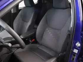 Toyota Yaris 1.5 Hybride 115 Dynamic met Comfort Pack | €3.000 thumbnail 9