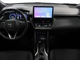 Toyota Corolla Cross Hybrid 200 Style thumbnail 6
