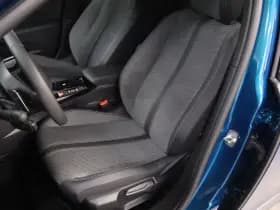 Peugeot 2008 1.2 Hybride 145 Allure | 360 Camera | Luxe thumbnail 8