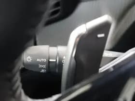 Peugeot 2008 1.2 Hybride 145 Allure | 360 Camera | Luxe thumbnail 21