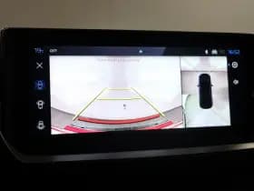 Peugeot 2008 1.2 Hybride 145 Allure | 360 Camera | Luxe thumbnail 30
