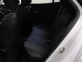 Peugeot 2008 1.2 Hybride 145 Allure | 360 Camera | Luxe thumbnail 12