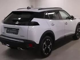 Peugeot 2008 1.2 Hybride 145 Allure | 360 Camera | Luxe thumbnail 3