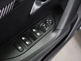 Peugeot 2008 1.2 Hybride 145 Allure | 360 Camera | Luxe thumbnail 26