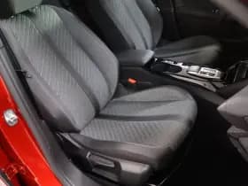 Peugeot 2008 1.2 Hybride 145 Allure | 360 Camera | Luxe thumbnail 11