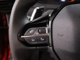 Peugeot 2008 1.2 Hybride 145 Allure | 360 Camera | Luxe thumbnail 14