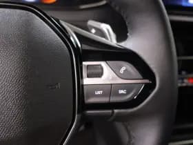 Peugeot 2008 1.2 Hybride 145 Allure | 360 Camera | Luxe thumbnail 15