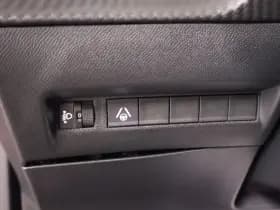 Peugeot 2008 1.2 Hybride 145 Allure | 360 Camera | Luxe thumbnail 27