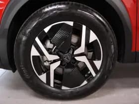 Peugeot 2008 1.2 Hybride 145 Allure | 360 Camera | Luxe thumbnail 5