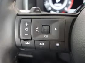 Nissan QASHQAI 1.3 MHEV X Tekna Black Edition thumbnail 19