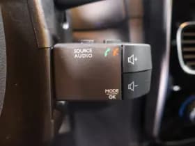 Renault Clio Estate 0.9 TCe Limited | Navi | PDC! thumbnail 14