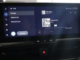 Toyota C-HR 1.8 Hybrid 140 Dynamic | Elektrische achterklep thumbnail 27