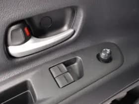 Toyota Aygo X Hybrid 115 GR Sport | MY26 | €1.250 Voordeel thumbnail 15