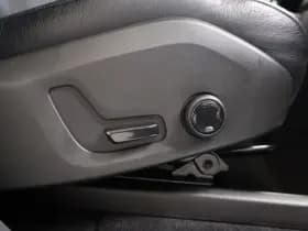 Volvo XC90 2.0 T5 AWD Momentum | Leder | Trekhaak thumbnail 14