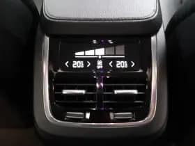 Volvo XC90 2.0 T5 AWD Momentum | Leder | Trekhaak thumbnail 17