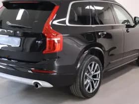 Volvo XC90 2.0 T5 AWD Momentum | Leder | Trekhaak thumbnail 3