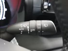 Toyota Yaris thumbnail 21