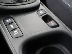 Toyota Yaris thumbnail 28