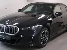 BMW 5 Serie 530e | M-Sport | Pano | 360 camera