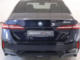 BMW 5 Serie 530e | M-Sport | Pano | 360 camera thumbnail 4