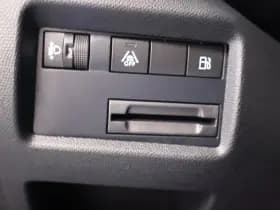 Citroën C5 Aircross 1.6 Plug-in Hybride 225 Plus thumbnail 16