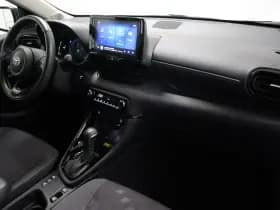 Toyota Yaris thumbnail 11