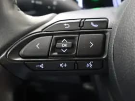 Toyota Yaris thumbnail 18