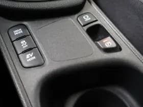 Toyota Yaris thumbnail 28