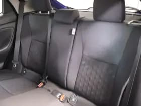 Toyota Yaris thumbnail 10