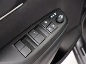 Toyota Yaris Cross thumbnail 23