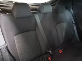 Toyota C-HR 1.8 Hybrid Bi-tone thumbnail 13