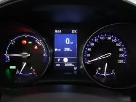 Toyota C-HR 1.8 Hybrid Bi-tone thumbnail 16