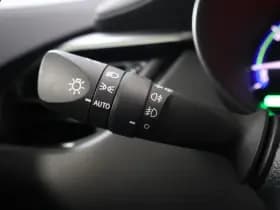 Toyota C-HR 1.8 Hybrid Bi-tone thumbnail 19