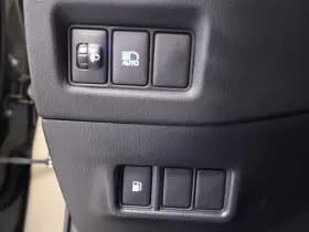 Toyota C-HR 1.8 Hybrid Bi-tone thumbnail 23