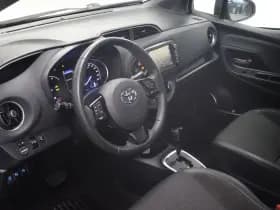 Toyota Yaris 1.5 Hybride Executive thumbnail 18