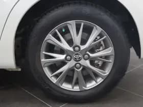 Toyota Yaris 1.5 Hybride Executive thumbnail 23