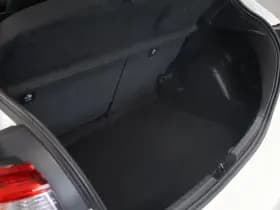 Toyota Yaris 1.5 Hybride Executive thumbnail 24