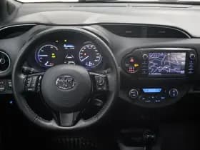 Toyota Yaris 1.5 Hybride Executive thumbnail 8