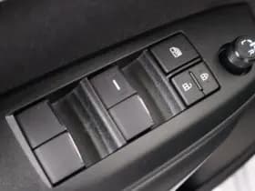 Toyota Yaris thumbnail 21