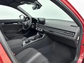 Honda Civic 2 0 e hev elegance thumbnail 9