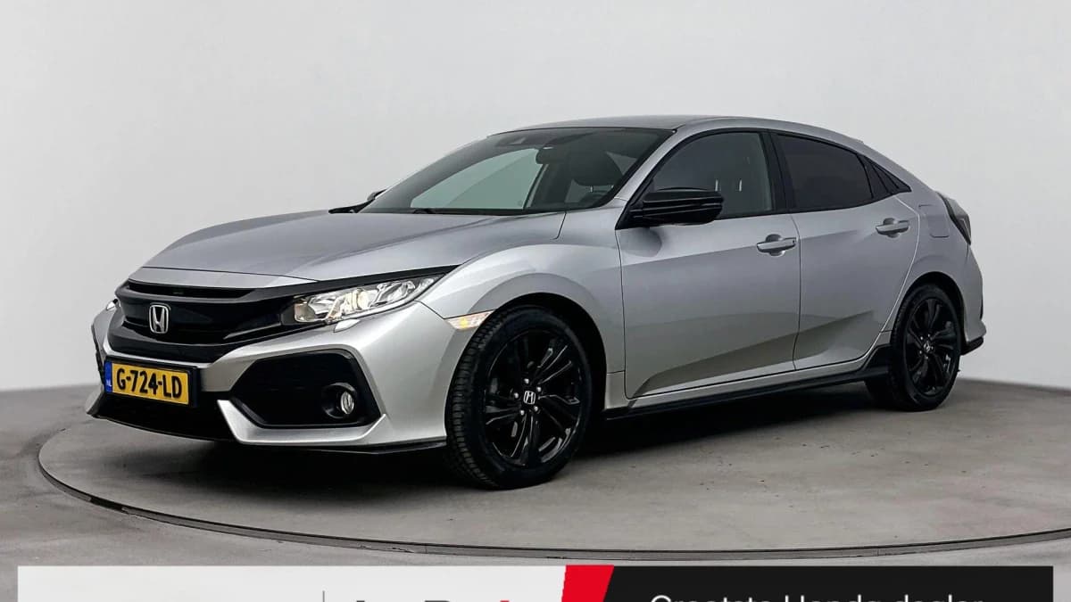 Honda Civic 1 0 i vtec black edition — foto 1