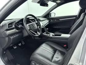 Honda Civic 1 0 i vtec black edition thumbnail 11